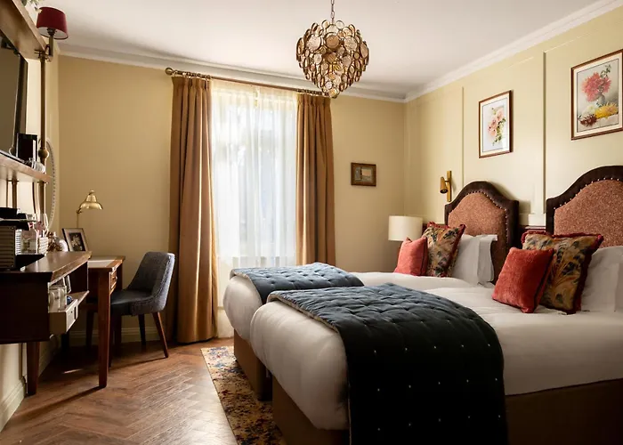Coach & Horses Hotel